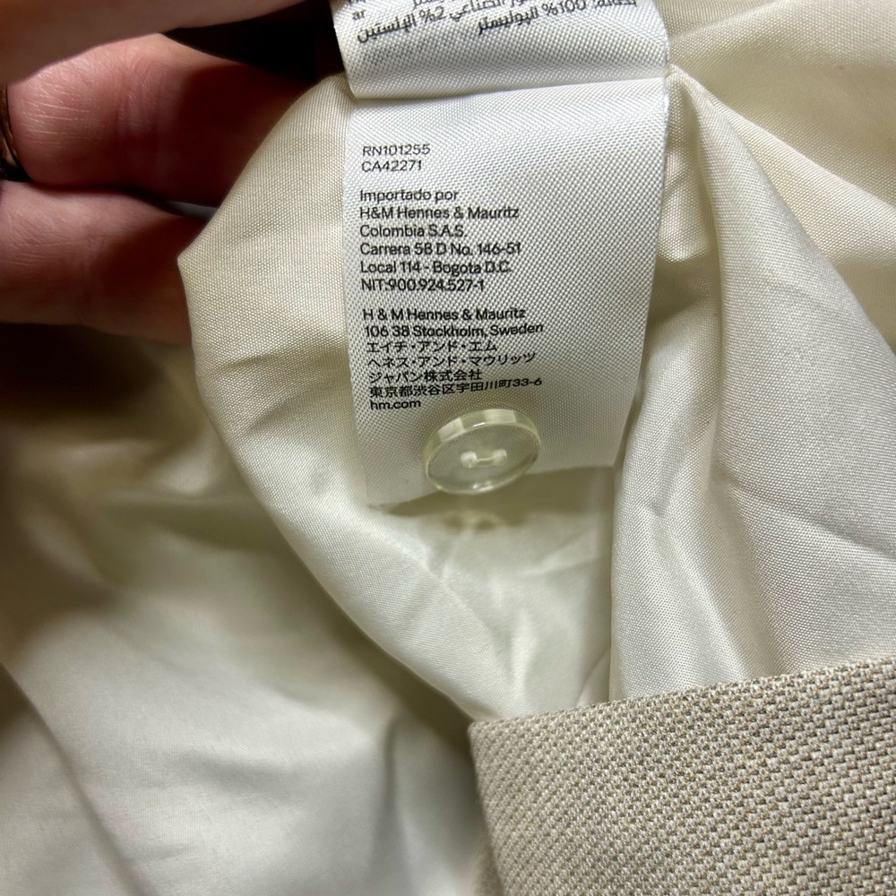 H&M XXL Oversized Beige Blazer SKU A7 - Picture 5 of 8